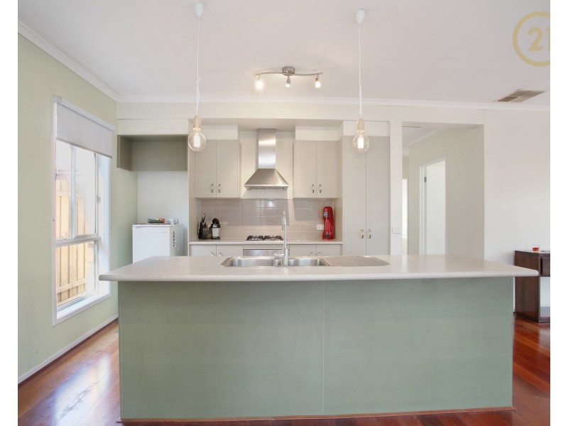 24 Stefan Drive, Berwick VIC 3806