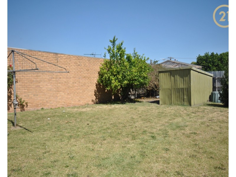 6 Lenaro Street, Dandenong VIC 3175