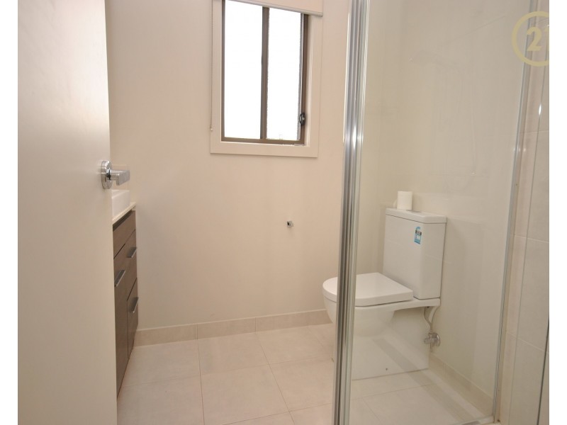 2/63 Soldiers Road, Berwick VIC 3806