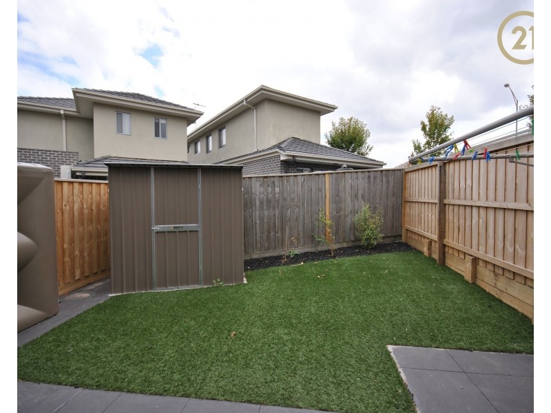 2/63 Soldiers Road, Berwick VIC 3806