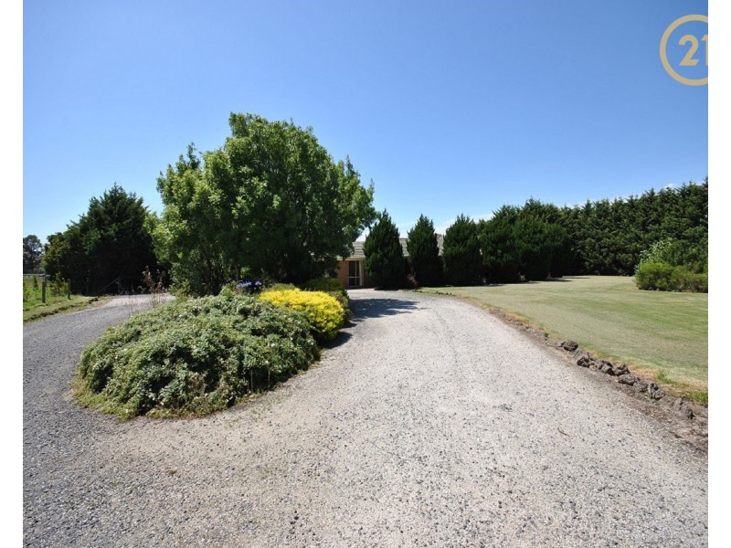 40 Ryan Road, Pakenham VIC 3810