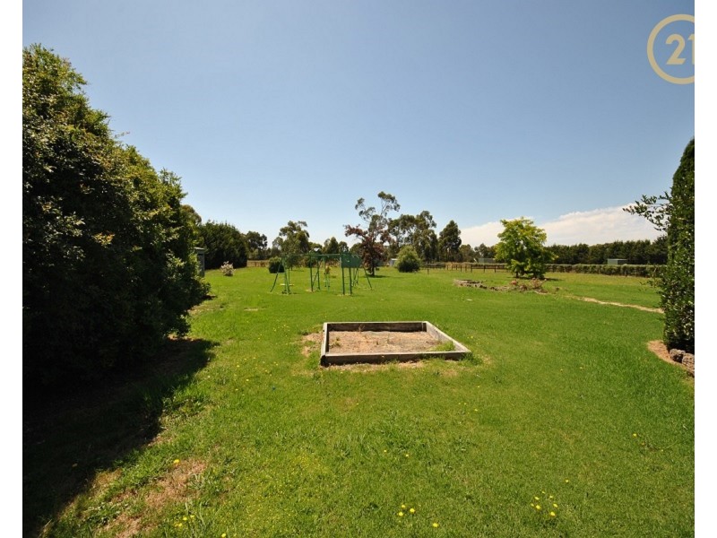 40 Ryan Road, Pakenham VIC 3810