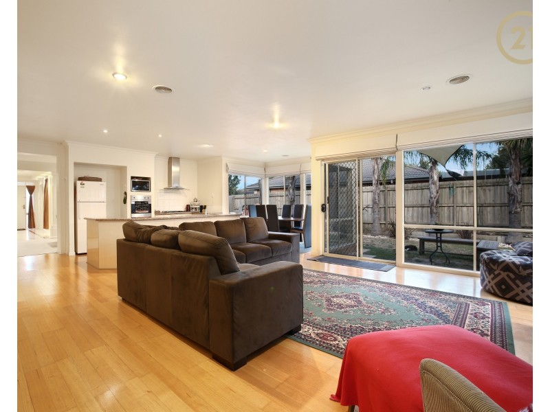 54 Seebeck Drive, Narre Warren South VIC 3805
