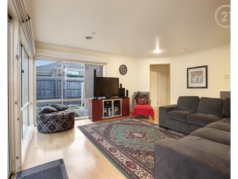 54 Seebeck Drive, Narre Warren South VIC 3805