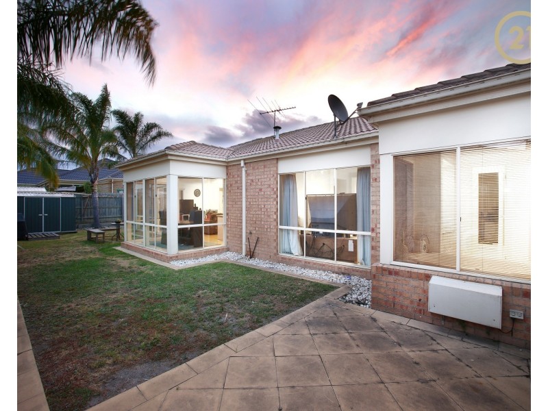 54 Seebeck Drive, Narre Warren South VIC 3805
