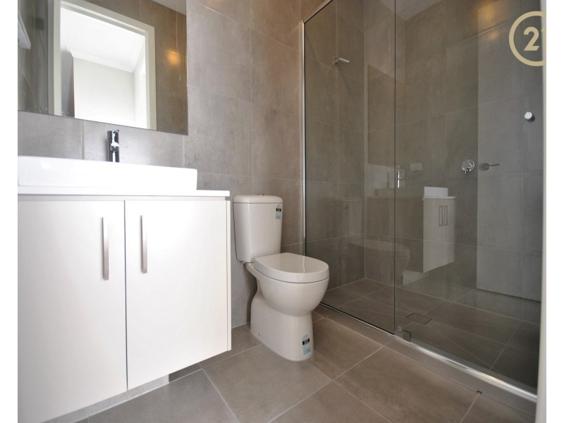 23 Pebblestone Circuit, Clyde North VIC 3978