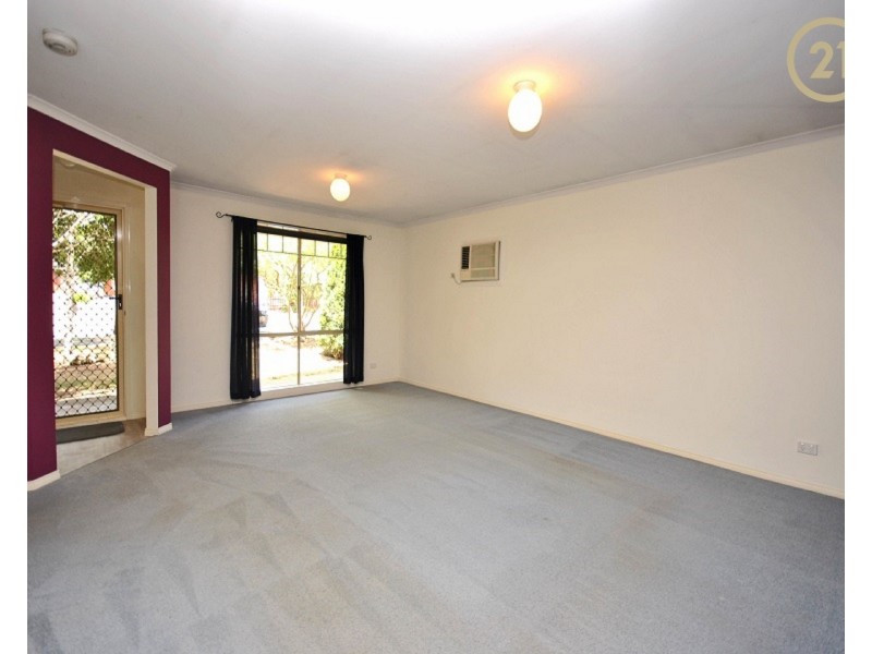 87 Amber Crescent, Narre Warren VIC 3805