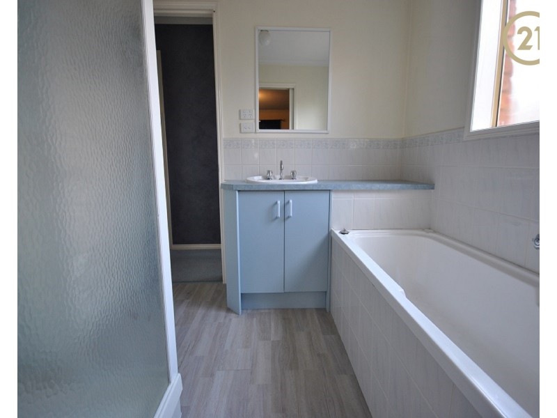 87 Amber Crescent, Narre Warren VIC 3805