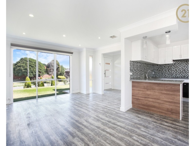 1/56 Essex Park Drive, Endeavour Hills VIC 3802