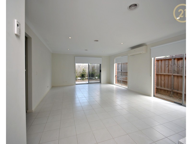 17 Celestine Drive, Officer VIC 3809