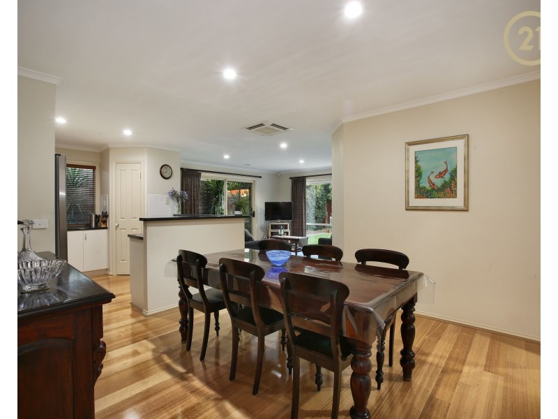 25  Kinsale View, Berwick VIC 3806