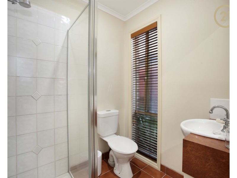25  Kinsale View, Berwick VIC 3806