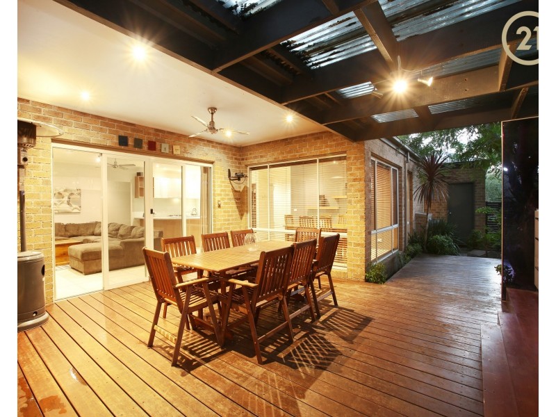 4 Moondarra Drive, Berwick VIC 3806