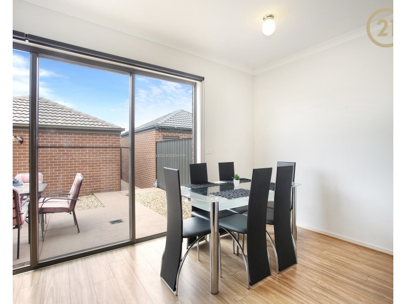 29 Timble Way, Clyde North VIC 3978
