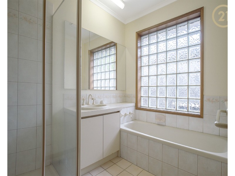 74 Avebury Drive, Berwick VIC 3806