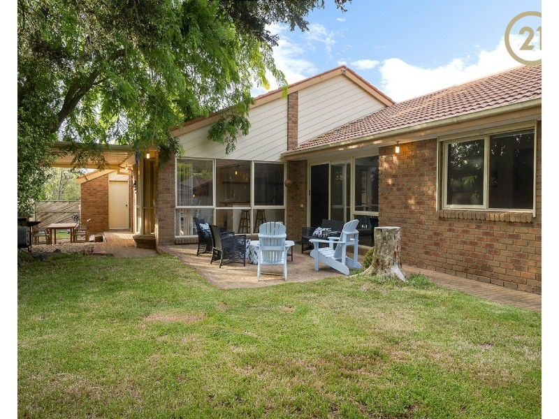74 Avebury Drive, Berwick VIC 3806