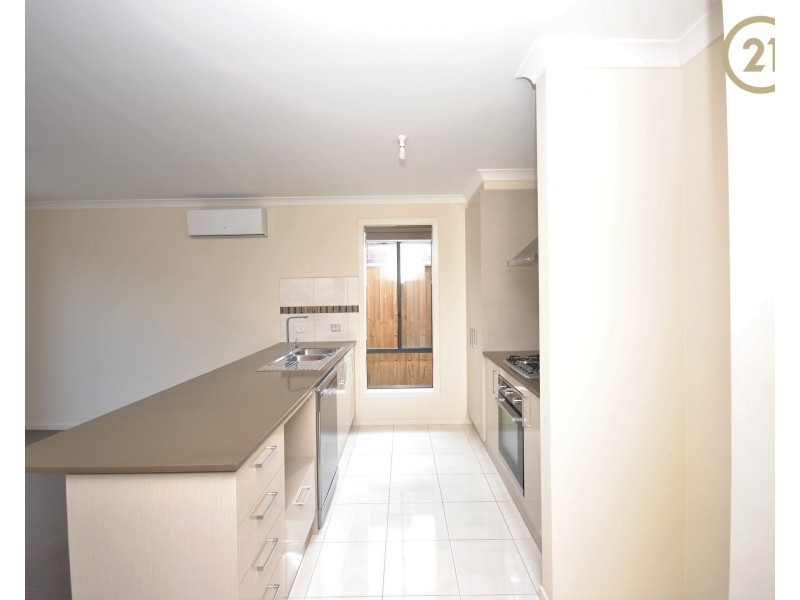 18  Carnegie Street, Officer VIC 3809