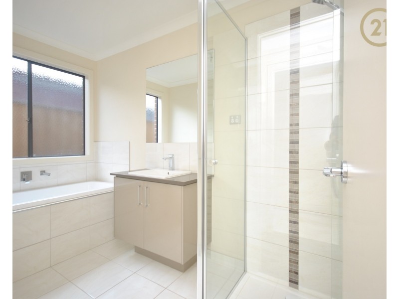 18  Carnegie Street, Officer VIC 3809