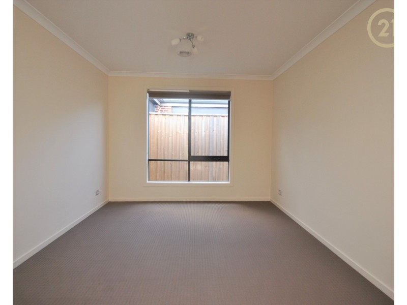 18  Carnegie Street, Officer VIC 3809