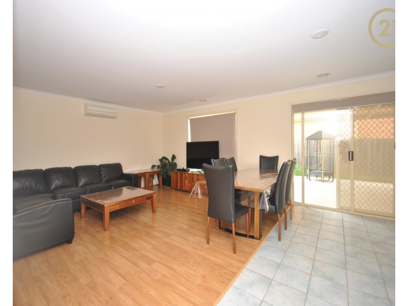 6 Regent Close, Berwick VIC 3806