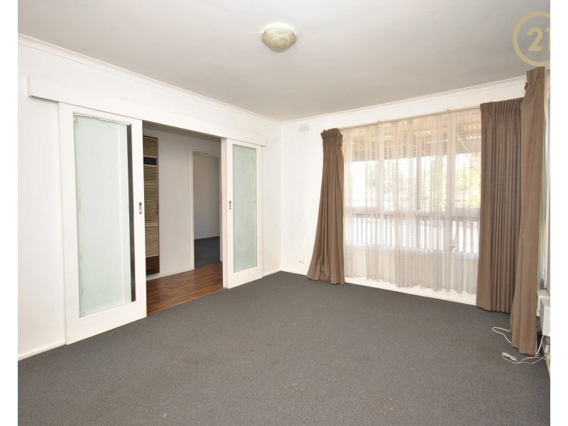 77 Sladen Street, Cranbourne VIC 3977