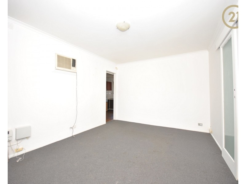 77 Sladen Street, Cranbourne VIC 3977