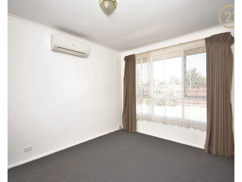 77 Sladen Street, Cranbourne VIC 3977