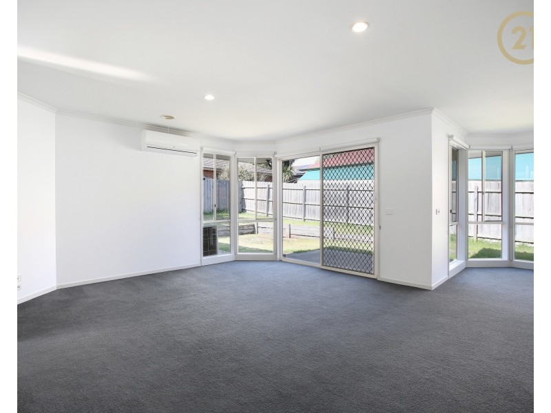 8 Maralee Court, Berwick VIC 3806