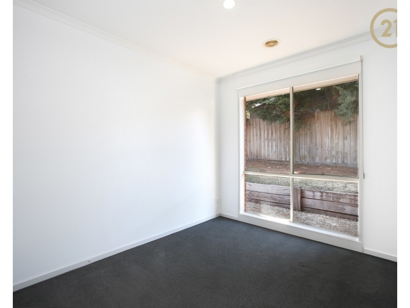 8 Maralee Court, Berwick VIC 3806