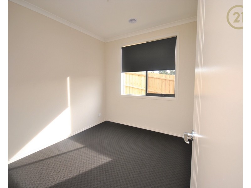 2 Orchard Court, Drouin VIC 3818