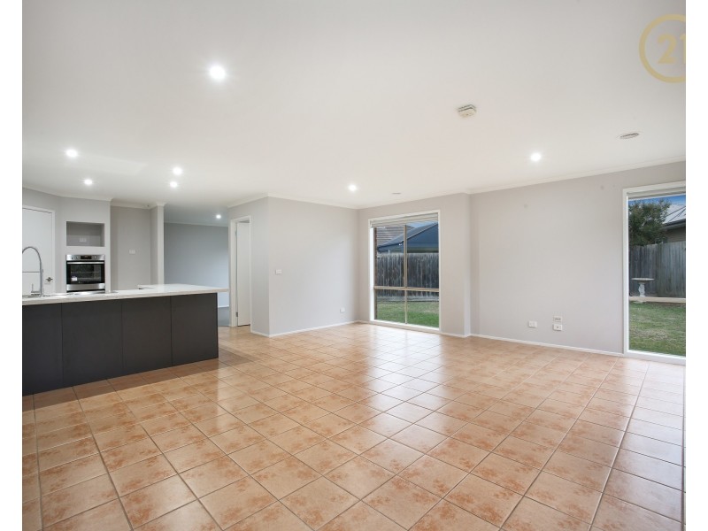 5 Kurnwill Place, Berwick VIC 3806
