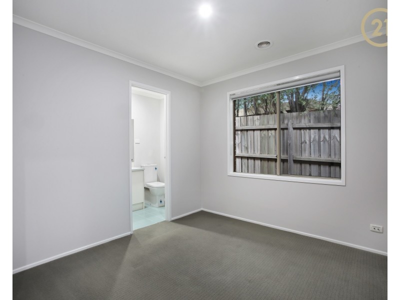 5 Kurnwill Place, Berwick VIC 3806