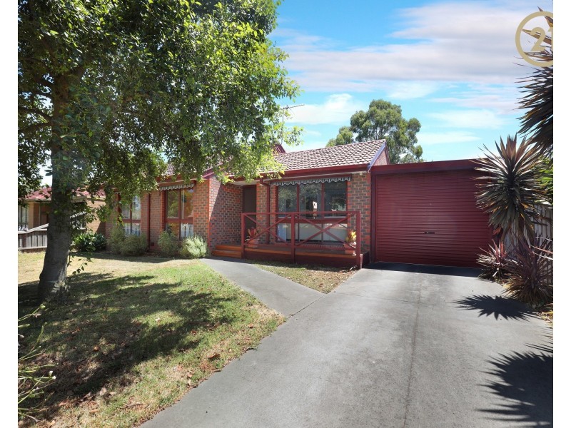 18 Selkirk Court, Berwick VIC 3806
