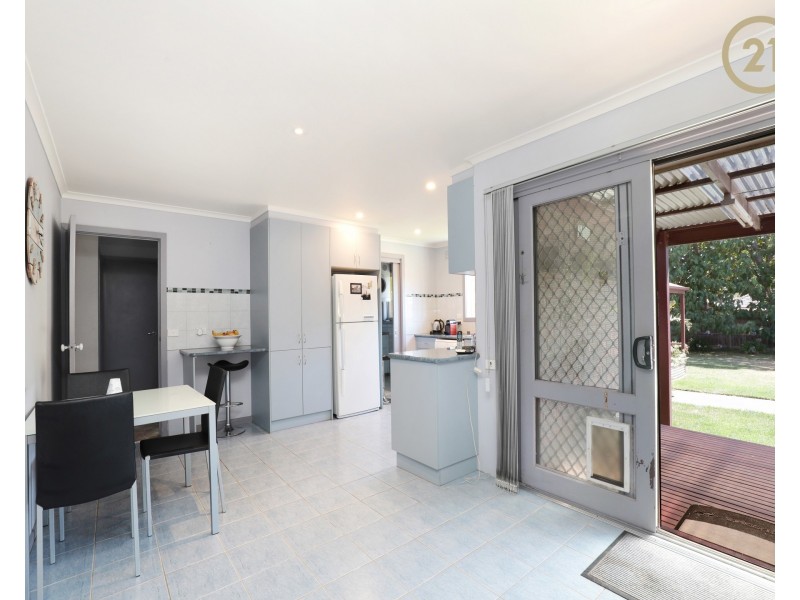 18 Selkirk Court, Berwick VIC 3806