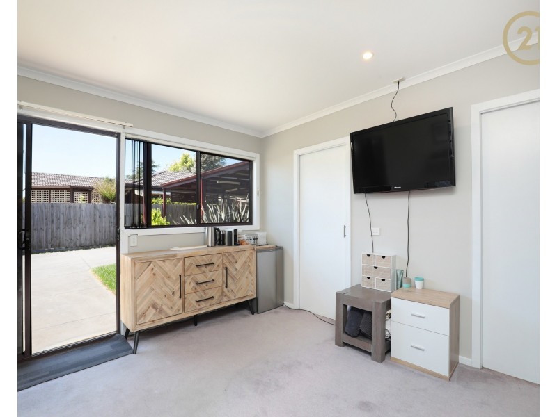18 Selkirk Court, Berwick VIC 3806