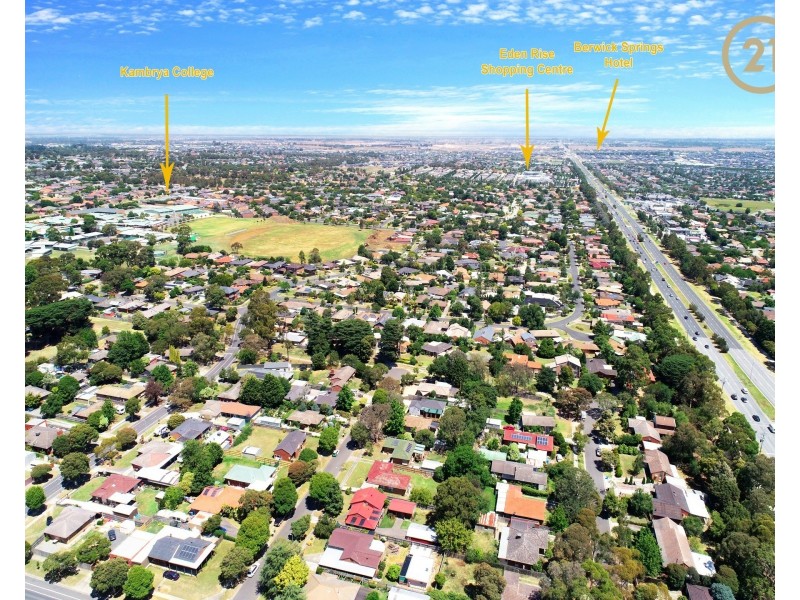 18 Selkirk Court, Berwick VIC 3806