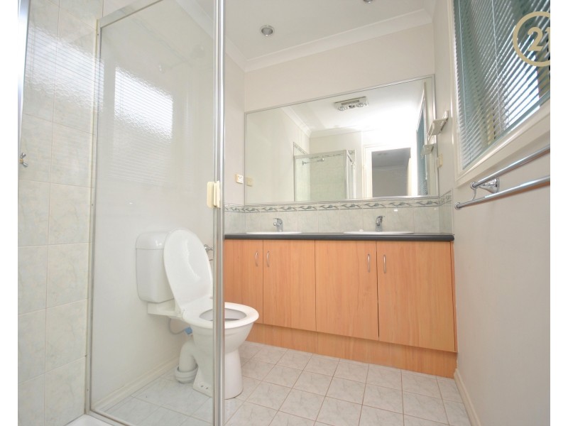 12 Terri Ester Drive, Berwick VIC 3806