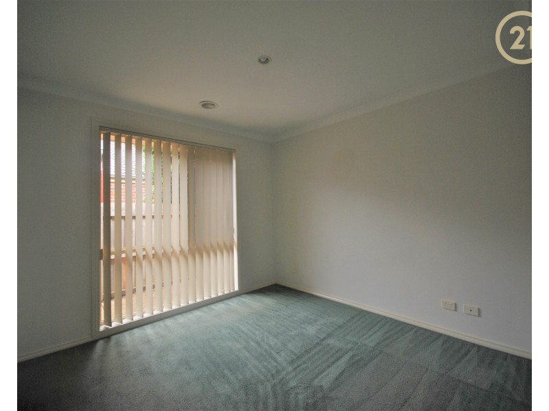 12 Terri Ester Drive, Berwick VIC 3806