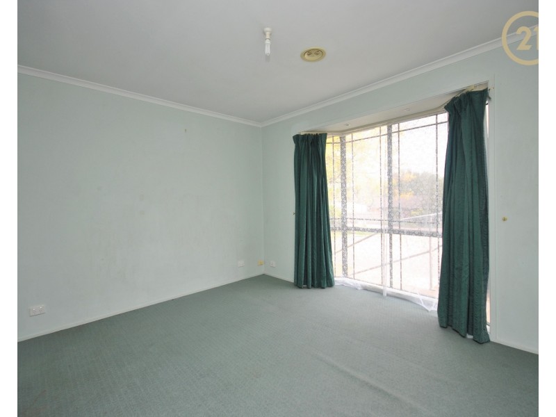 2 Moloney Court, Berwick VIC 3806