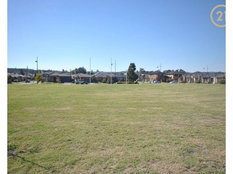 11 Heathcote Grove, Officer VIC 3809