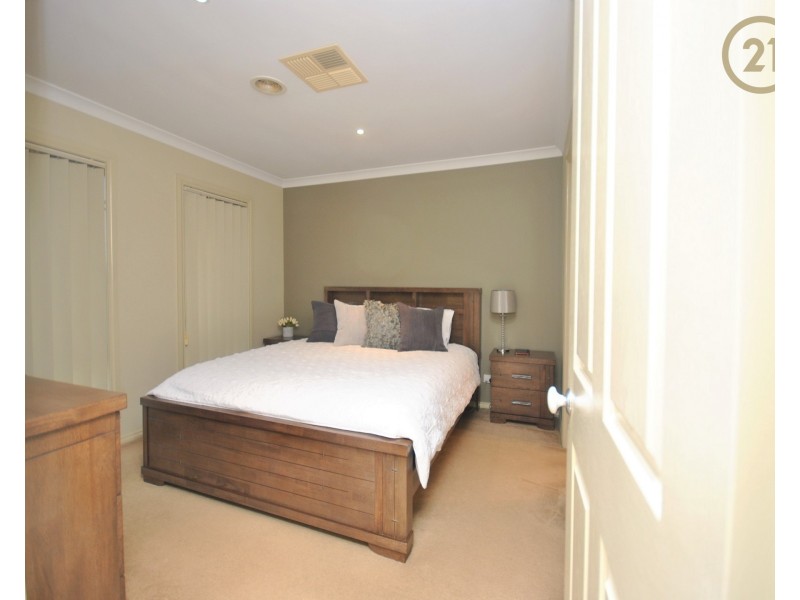 10 Sigvard Boulevard, Hallam VIC 3803