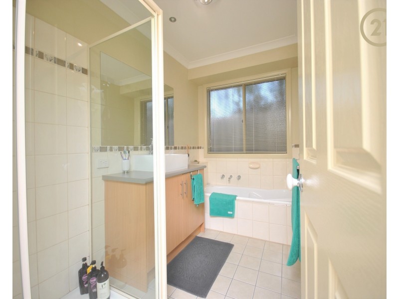 10 Sigvard Boulevard, Hallam VIC 3803