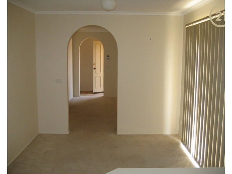 2/12 Madison Avenue, Narre Warren VIC 3805