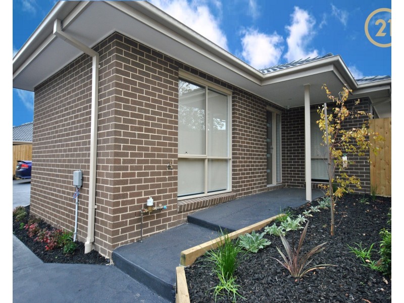4 Clayton Road, Cranbourne VIC 3977