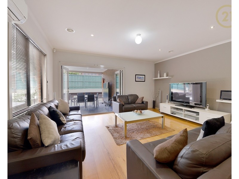 22 Bridgewater Boulevard, Berwick VIC 3806