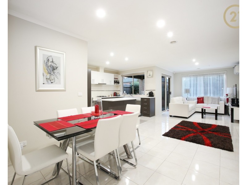 105  Fairhaven Boulevard, Cranbourne West VIC 3977