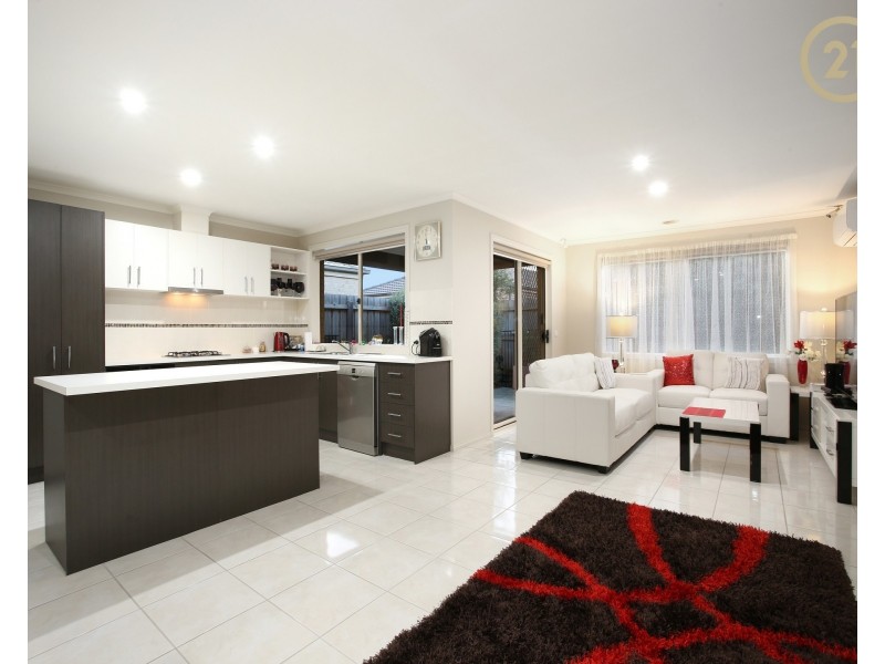 105  Fairhaven Boulevard, Cranbourne West VIC 3977