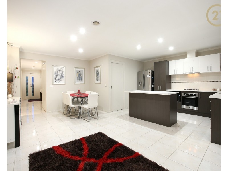 105  Fairhaven Boulevard, Cranbourne West VIC 3977