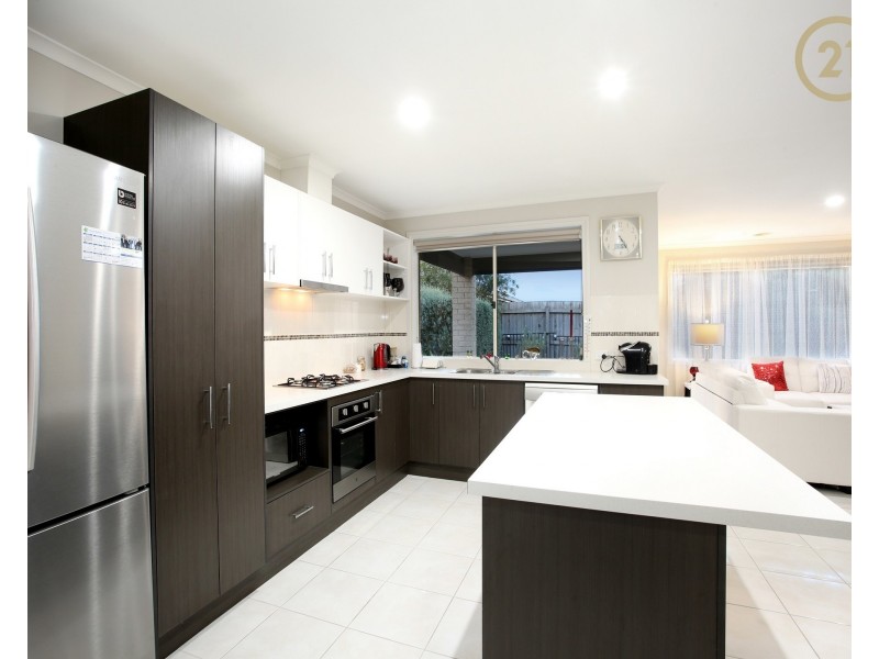 105  Fairhaven Boulevard, Cranbourne West VIC 3977