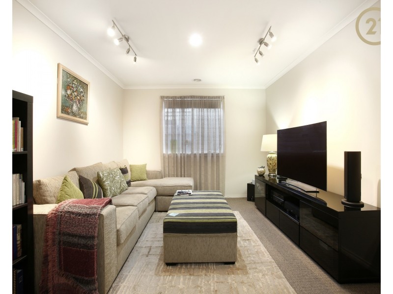 105  Fairhaven Boulevard, Cranbourne West VIC 3977